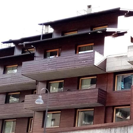 Comodo Alloggio Con Accesso Diretto Alle Piste Santa Caterina Valfurva Exterior photo