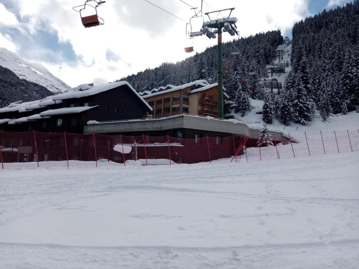 Comodo Alloggio Con Accesso Diretto Alle Piste Santa Caterina Valfurva Exterior photo