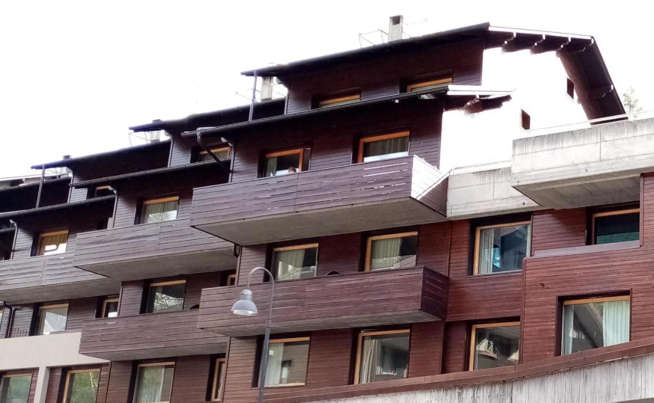 Comodo Alloggio Con Accesso Diretto Alle Piste Santa Caterina Valfurva Exterior photo