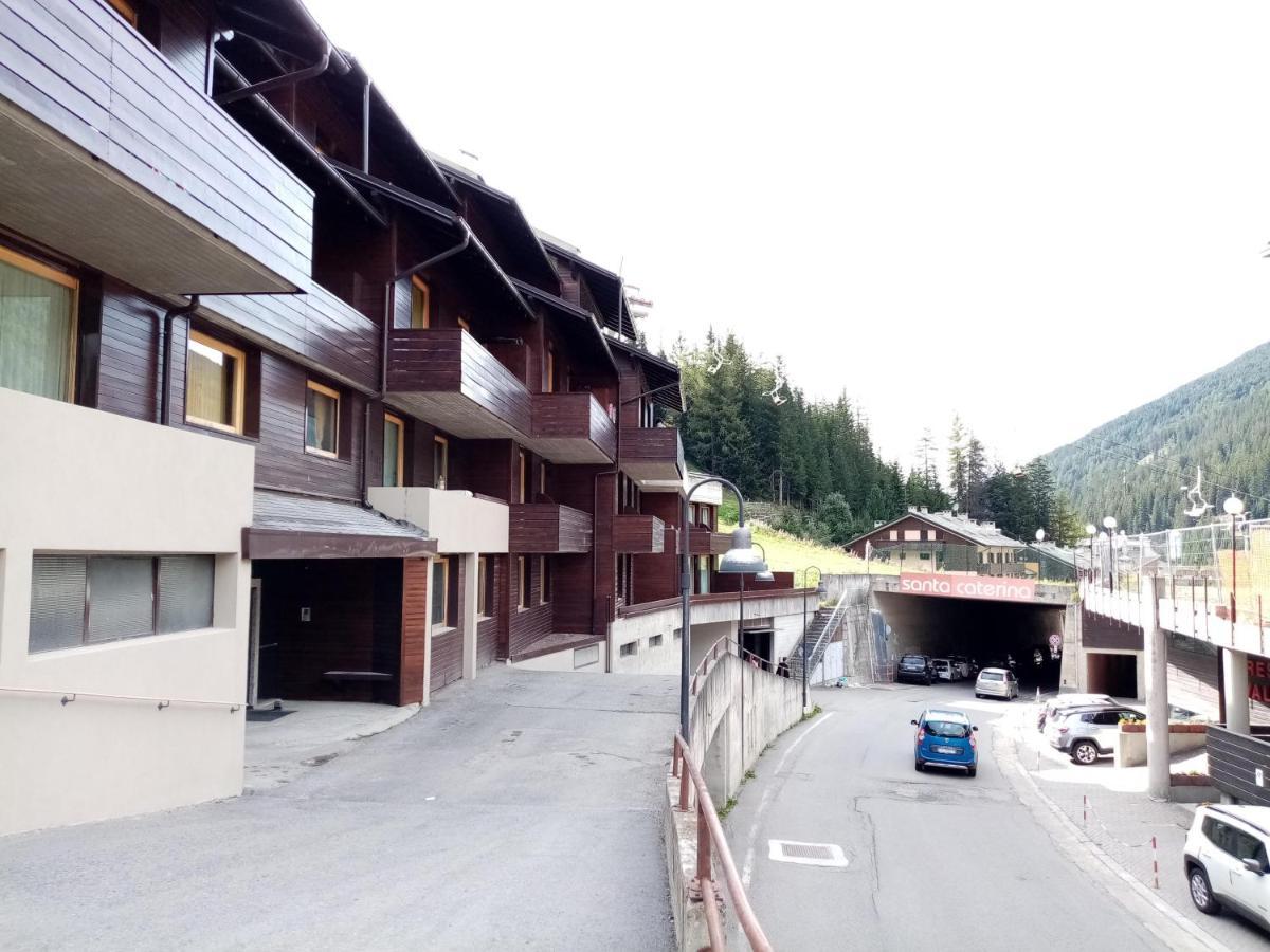 Comodo Alloggio Con Accesso Diretto Alle Piste Santa Caterina Valfurva Exterior photo