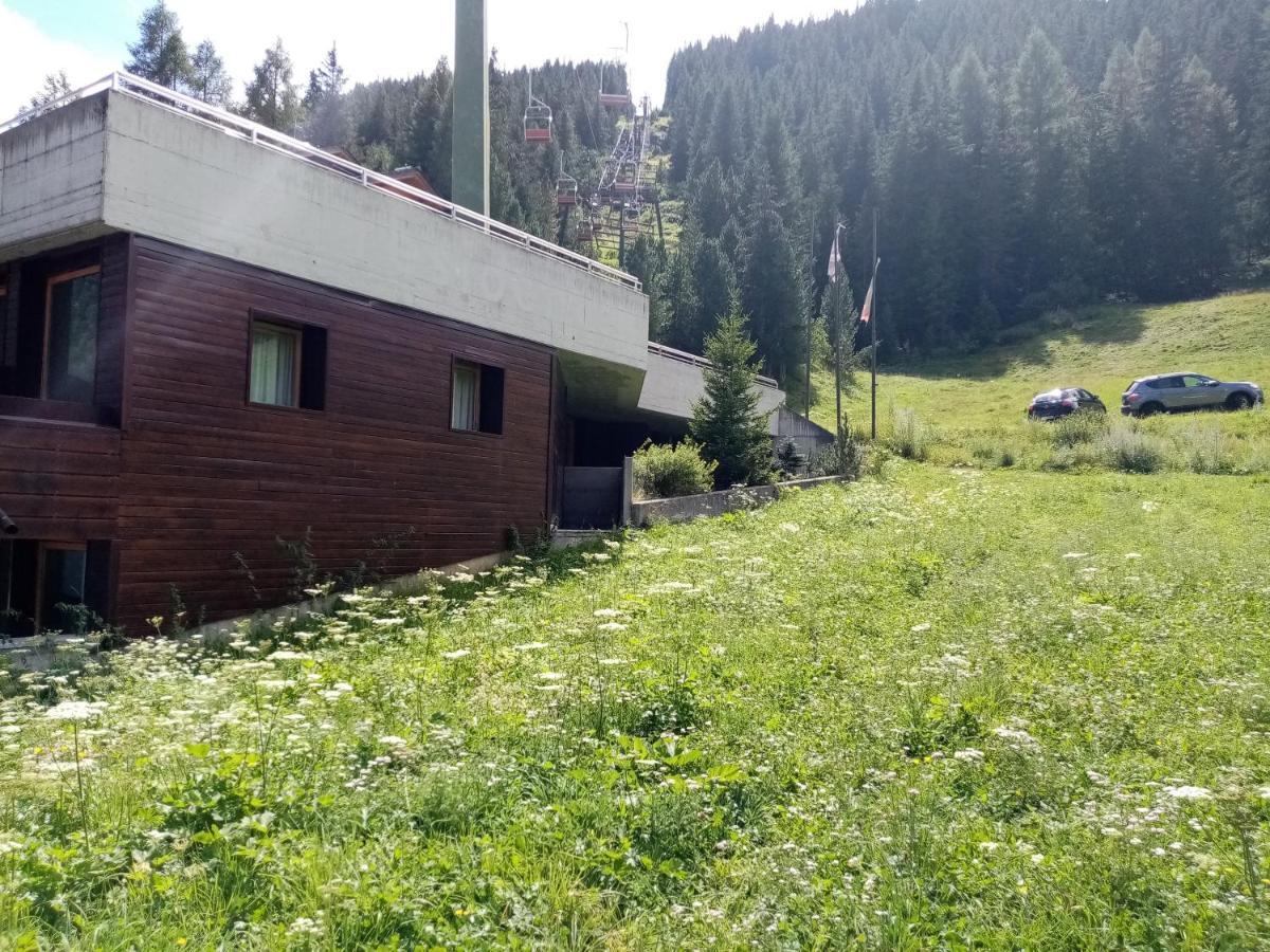 Comodo Alloggio Con Accesso Diretto Alle Piste Santa Caterina Valfurva Exterior photo